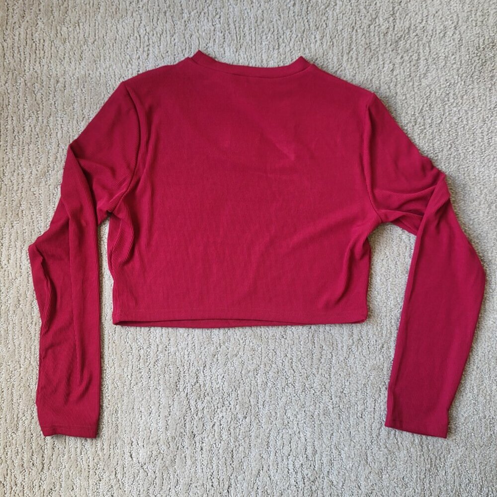 Women’s Long Sleeve Ribbed Crop Top with Front Cut-Out – Size XL – NWT - Picture 8 of 9